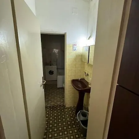 Makedonya, Ueskuep'te Kiralik سكوبجي